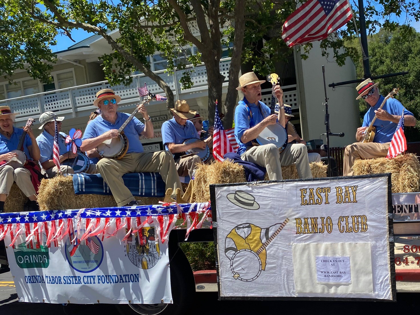 4th of July Orinda Parade East Bay Banjo Club